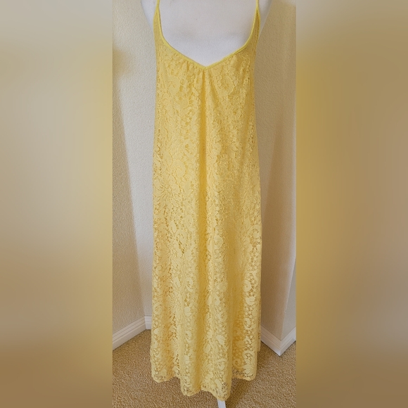 SHE-Soul Harmony Energy Lace Dress, size Medium - Picture 2 of 4